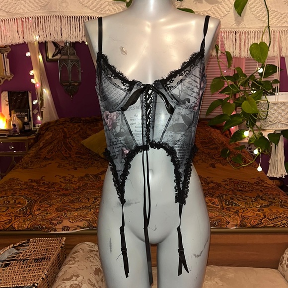 Widow Goth lace up corset Wretched Retelling Bustier Top - Picture 1 of 4